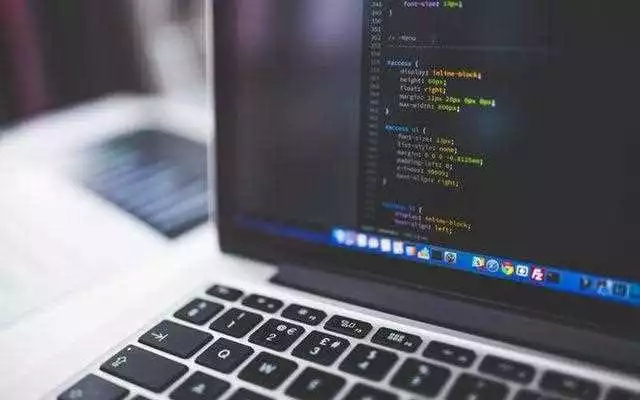 Сравнение лучших онлайн-курсов по веб-разработке на Python